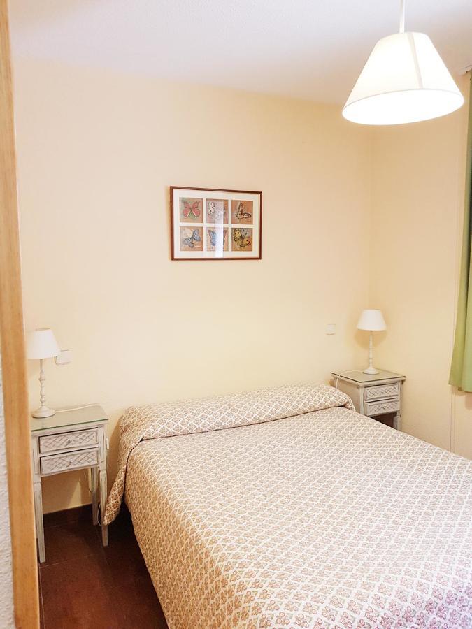 Hostal Puerta Bonita Vista Alegre Madrid Dış mekan fotoğraf