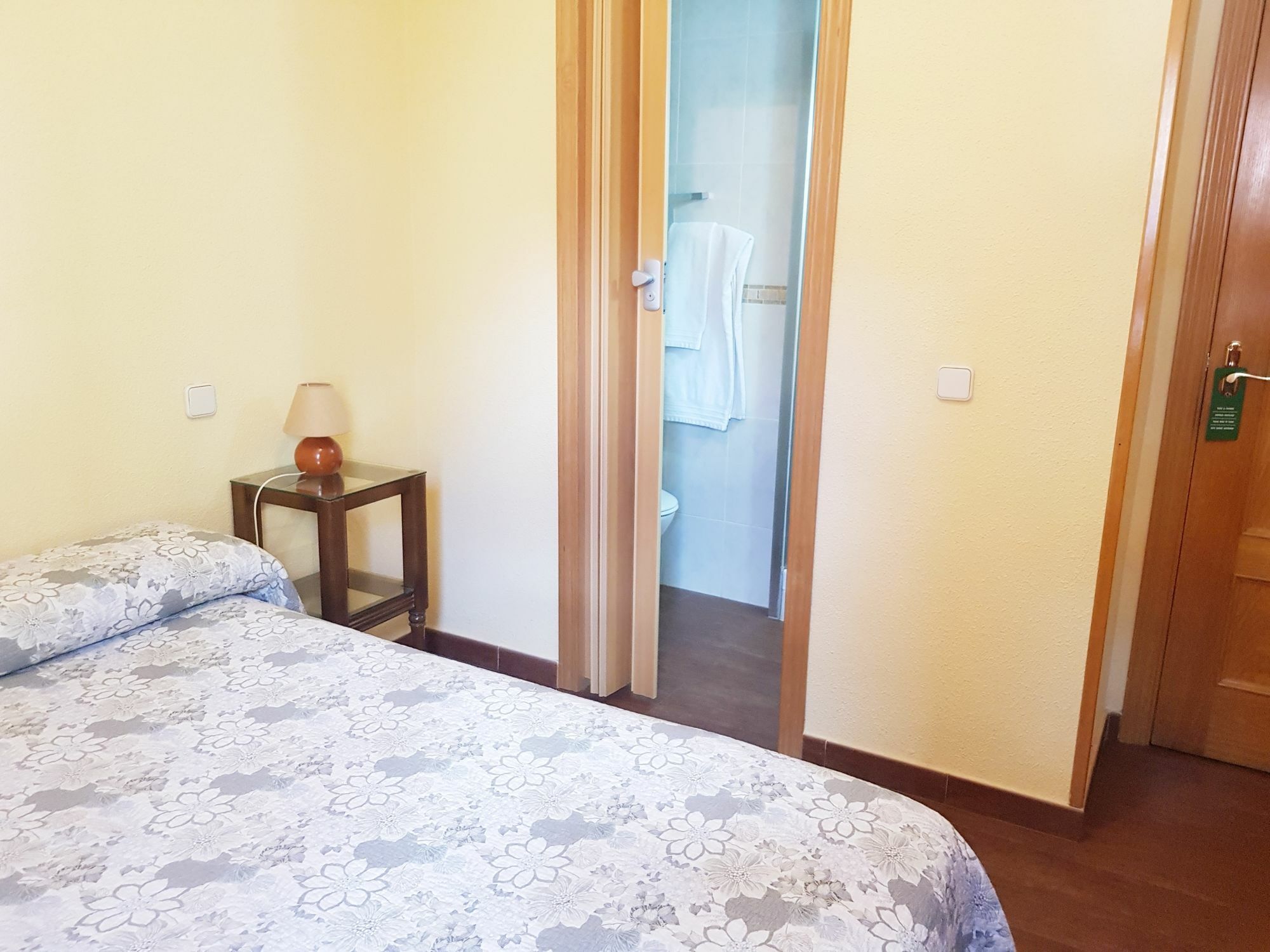 Hostal Puerta Bonita Vista Alegre Madrid Dış mekan fotoğraf